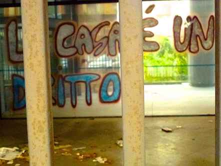 La casa è un diritto o un delitto? (Milano, 2014)